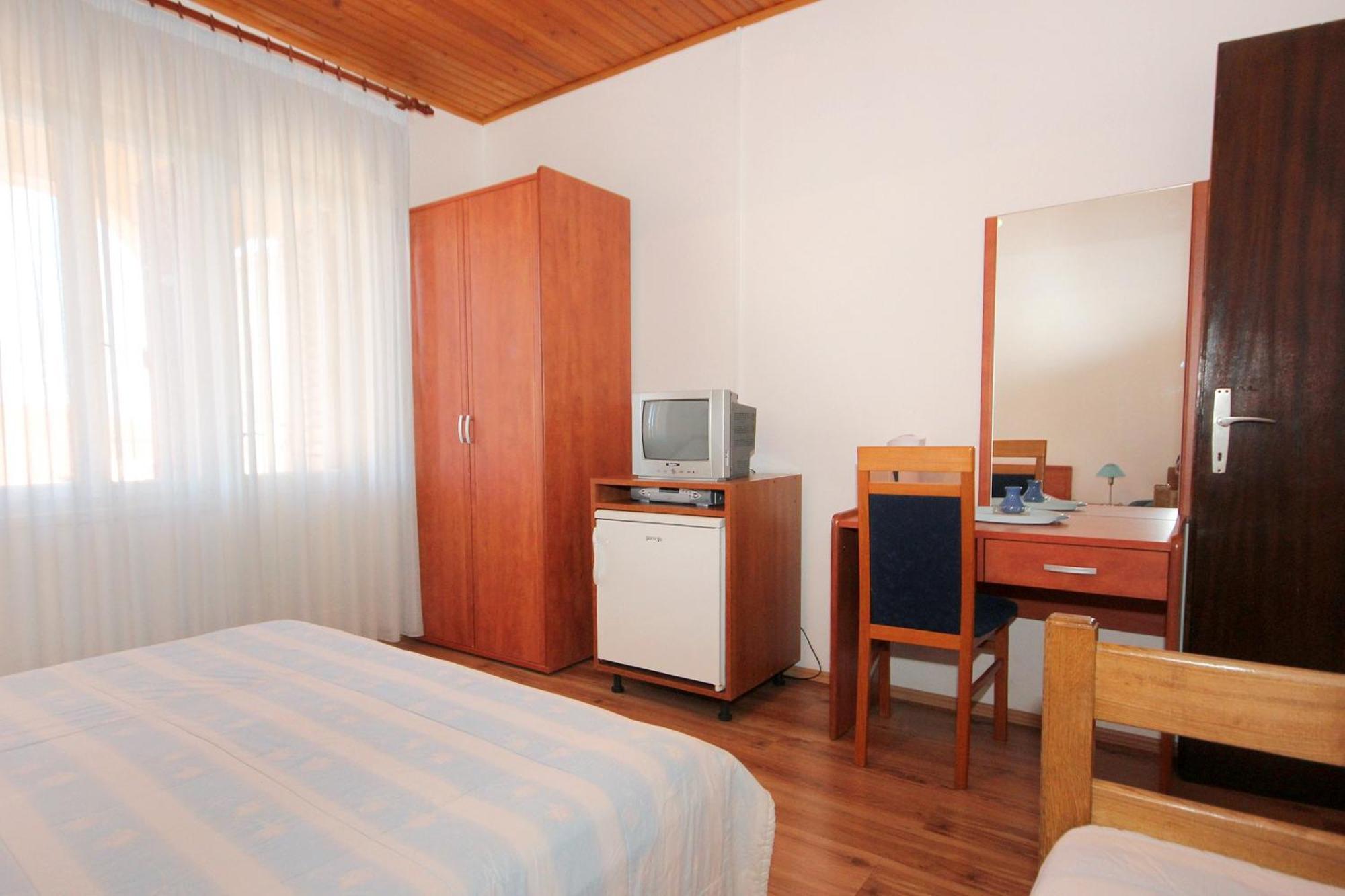Apartments And Rooms By The Sea Mandre, Pag - 3557 Kolan Pokój zdjęcie